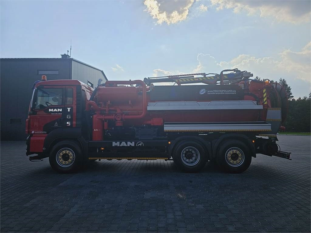 MAN WUKO LARSEN for collecting liquid waste - Vakum kamion: slika MAN WUKO LARSEN for collecting liquid waste - Vakum kamion MAN WUKO LARSEN for collecting liquid waste - Vakum kamion: slika MAN WUKO LARSEN for collecting liquid waste - Vakum kamion
