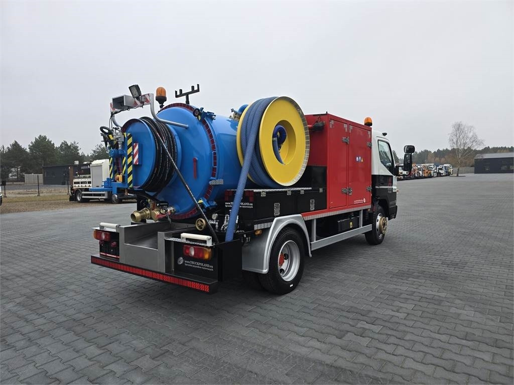Mitsubishi RIONED COMBI WUKO FOR CLEANING SEWAGE - Vakum kamion: slika Mitsubishi RIONED COMBI WUKO FOR CLEANING SEWAGE - Vakum kamion Mitsubishi RIONED COMBI WUKO FOR CLEANING SEWAGE - Vakum kamion: slika Mitsubishi RIONED COMBI WUKO FOR CLEANING SEWAGE - Vakum kamion