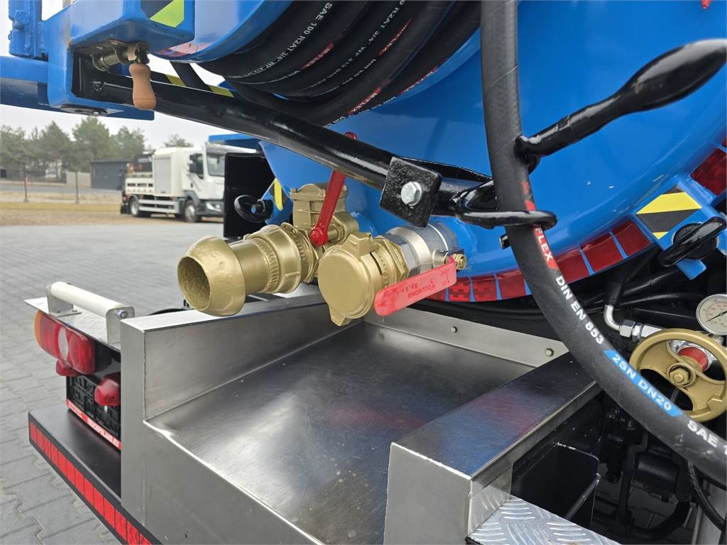 Vakum kamion Mitsubishi RIONED COMBI WUKO: slika Vakum kamion Mitsubishi RIONED COMBI WUKO