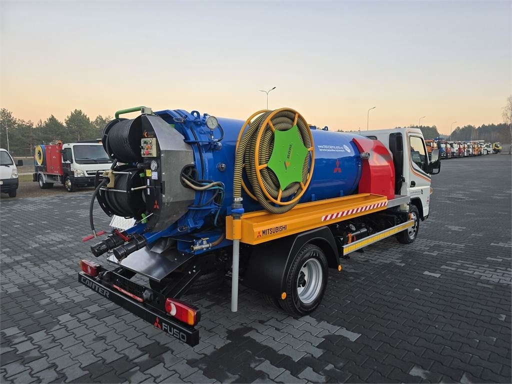 Mitsubishi ROM SMART COMBI WUKO HOT WATER FOR CLEANING SEWAGE - Vakum kamion: slika Mitsubishi ROM SMART COMBI WUKO HOT WATER FOR CLEANING SEWAGE - Vakum kamion Mitsubishi ROM SMART COMBI WUKO HOT WATER FOR CLEANING SEWAGE - Vakum kamion: slika Mitsubishi ROM SMART COMBI WUKO HOT WATER FOR CLEANING SEWAGE - Vakum kamion
