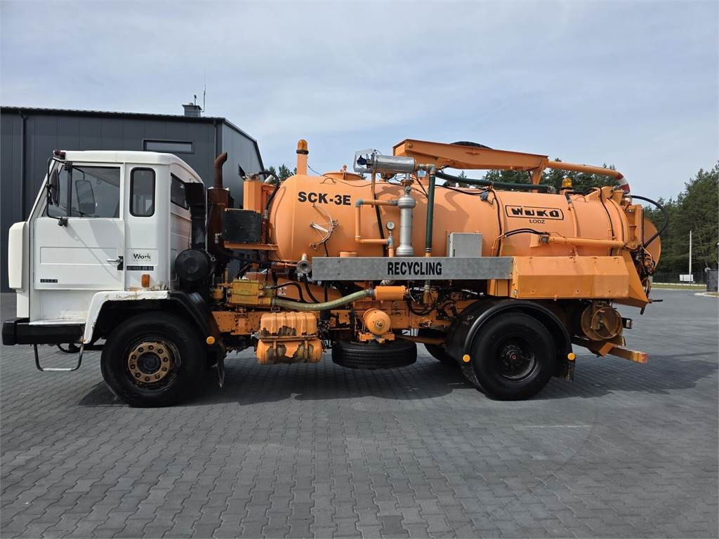 Jelcz WUKO SCK-3E RECYCLING for collecting liquid - Namjenska/ Posebna vozila: slika Jelcz WUKO SCK-3E RECYCLING for collecting liquid - Namjenska/ Posebna vozila Jelcz WUKO SCK-3E RECYCLING for collecting liquid - Namjenska/ Posebna vozila: slika Jelcz WUKO SCK-3E RECYCLING for collecting liquid - Namjenska/ Posebna vozila