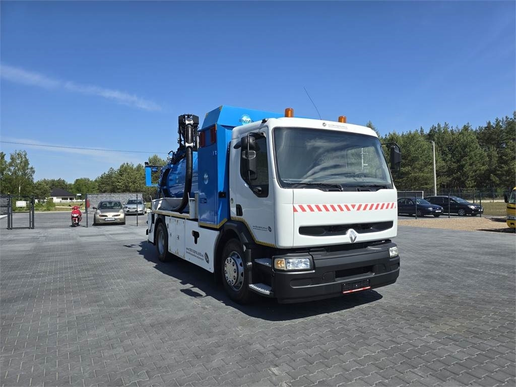Renault 4x2 WUKO RIVARD for collecting liquid waste - Vakum kamion: slika Renault 4x2 WUKO RIVARD for collecting liquid waste - Vakum kamion Renault 4x2 WUKO RIVARD for collecting liquid waste - Vakum kamion: slika Renault 4x2 WUKO RIVARD for collecting liquid waste - Vakum kamion