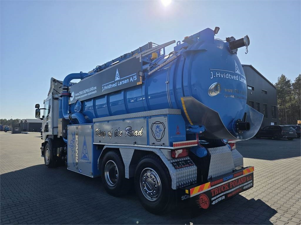 Scania Larsen FlexVac 311 Vacuum suction loader - Vakum kamion: slika Scania Larsen FlexVac 311 Vacuum suction loader - Vakum kamion Scania Larsen FlexVac 311 Vacuum suction loader - Vakum kamion: slika Scania Larsen FlexVac 311 Vacuum suction loader - Vakum kamion