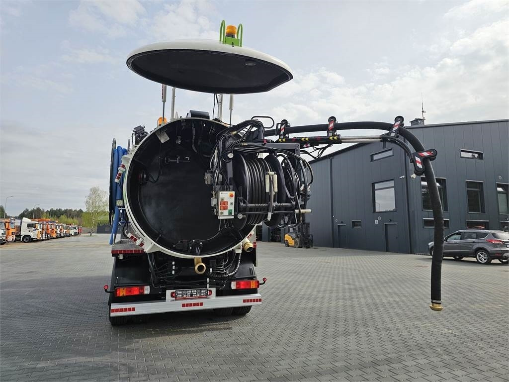 Scania WUKO KAISER EUR-MARK PKL 8.8 FOR COMBI DECK CLEANI - Vakum kamion: slika Scania WUKO KAISER EUR-MARK PKL 8.8 FOR COMBI DECK CLEANI - Vakum kamion Scania WUKO KAISER EUR-MARK PKL 8.8 FOR COMBI DECK CLEANI - Vakum kamion: slika Scania WUKO KAISER EUR-MARK PKL 8.8 FOR COMBI DECK CLEANI - Vakum kamion