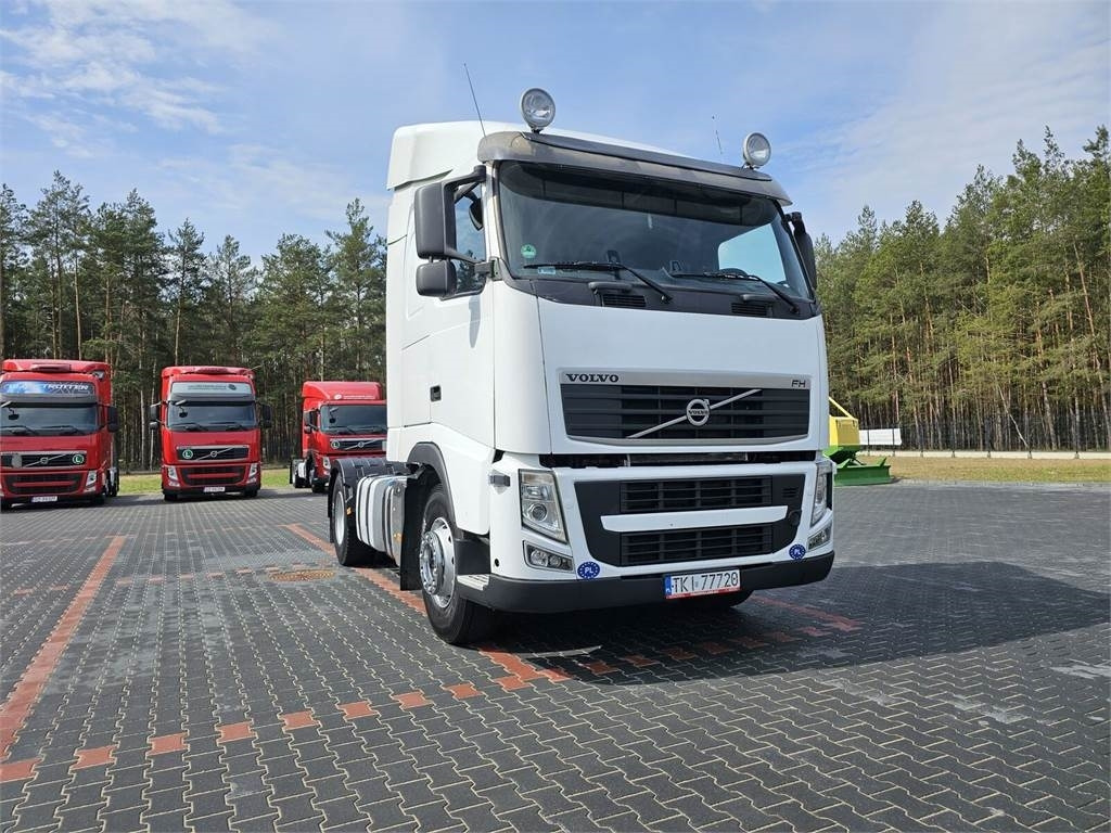 Volvo STANDARD 460 automatic 2009 r - Tegljač: slika Volvo STANDARD 460 automatic 2009 r - Tegljač Volvo STANDARD 460 automatic 2009 r - Tegljač: slika Volvo STANDARD 460 automatic 2009 r - Tegljač