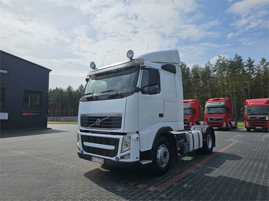 Volvo STANDARD 460 automatic 2009 r - Tegljač: slika Volvo STANDARD 460 automatic 2009 r - Tegljač Volvo STANDARD 460 automatic 2009 r - Tegljač: slika Volvo STANDARD 460 automatic 2009 r - Tegljač