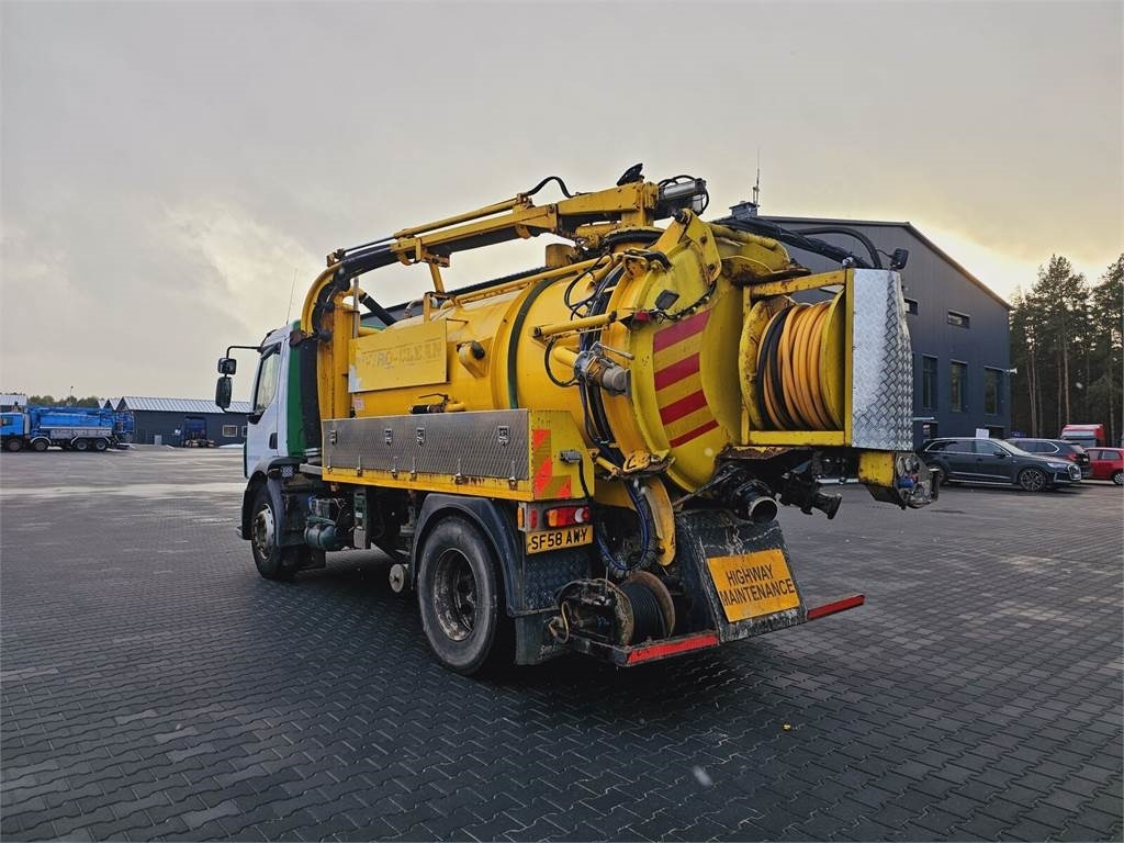 Volvo FULLER TANKERS 2008 WUKO for collecting liquid was - Vakum kamion: slika Volvo FULLER TANKERS 2008 WUKO for collecting liquid was - Vakum kamion Volvo FULLER TANKERS 2008 WUKO for collecting liquid was - Vakum kamion: slika Volvo FULLER TANKERS 2008 WUKO for collecting liquid was - Vakum kamion