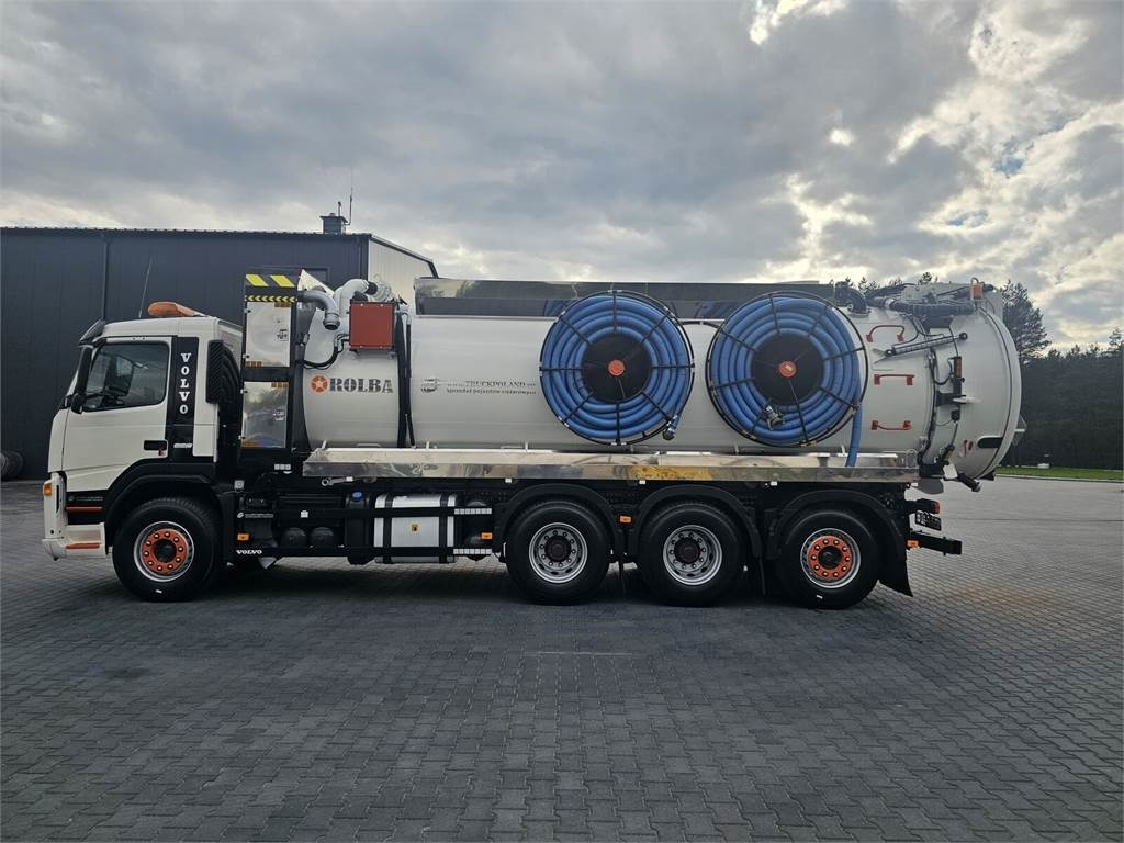 Volvo WUKO ADR ROLBA FOR CLEANING CHANNELS COMBI - Vakum kamion: slika Volvo WUKO ADR ROLBA FOR CLEANING CHANNELS COMBI - Vakum kamion Volvo WUKO ADR ROLBA FOR CLEANING CHANNELS COMBI - Vakum kamion: slika Volvo WUKO ADR ROLBA FOR CLEANING CHANNELS COMBI - Vakum kamion
