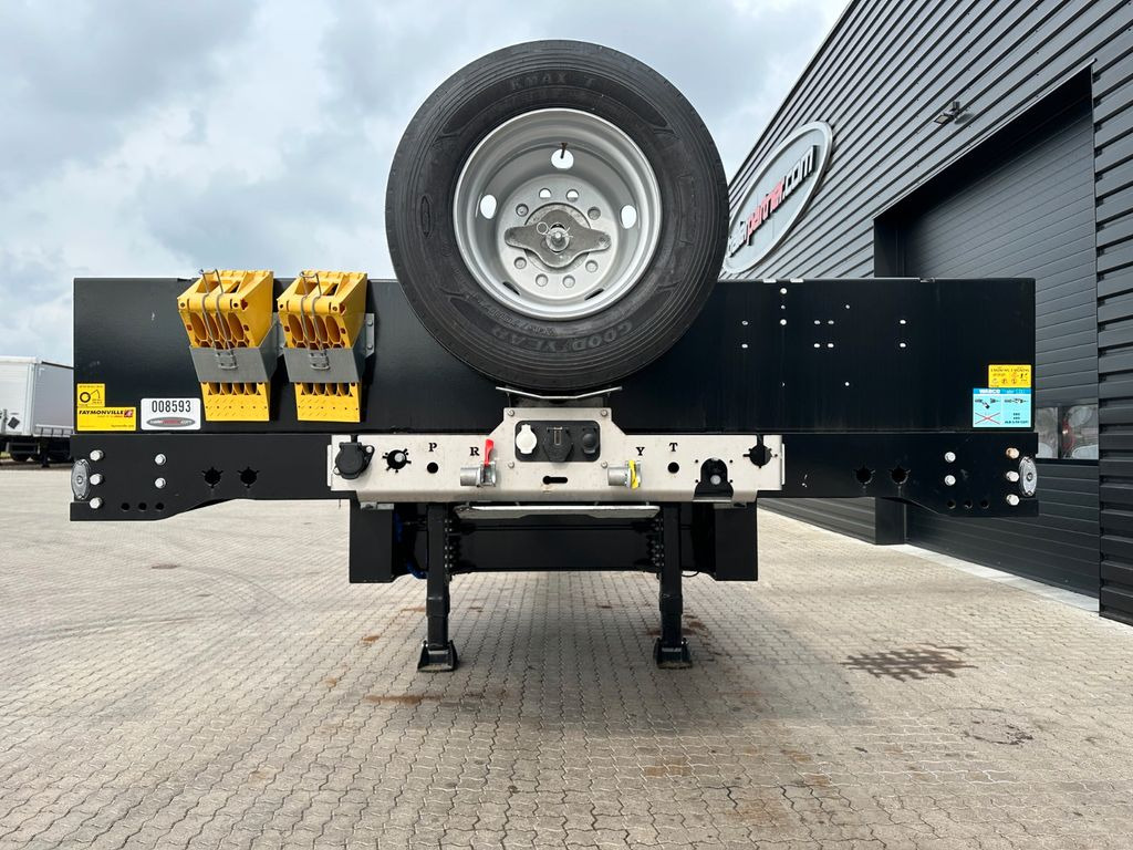 Faymonville 3 achs Multimax Tieflader / Kurze model Faymonville 3 achs Multimax Tieflader / Kurze model - Poluprikolica s niskim utovarivačem: slika Faymonville 3 achs Multimax Tieflader / Kurze model Faymonville 3 achs Multimax Tieflader / Kurze model - Poluprikolica s niskim utovarivačem Faymonville 3 achs Multimax Tieflader / Kurze model Faymonville 3 achs Multimax Tieflader / Kurze model - Poluprikolica s niskim utovarivačem: slika Faymonville 3 achs Multimax Tieflader / Kurze model Faymonville 3 achs Multimax Tieflader / Kurze model - Poluprikolica s niskim utovarivačem