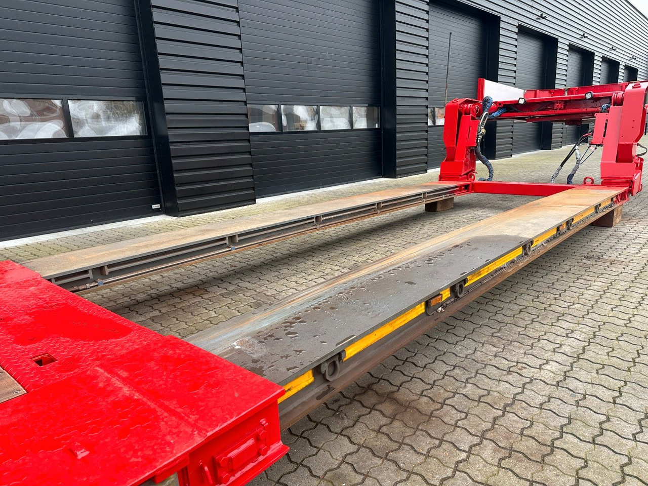 Faymonville Megamax 2 achs tiefbett / Neu Lackiert Faymonville Megamax 2 achs tiefbett / Neu Lackiert - Poluprikolica s niskim utovarivačem: slika Faymonville Megamax 2 achs tiefbett / Neu Lackiert Faymonville Megamax 2 achs tiefbett / Neu Lackiert - Poluprikolica s niskim utovarivačem Faymonville Megamax 2 achs tiefbett / Neu Lackiert Faymonville Megamax 2 achs tiefbett / Neu Lackiert - Poluprikolica s niskim utovarivačem: slika Faymonville Megamax 2 achs tiefbett / Neu Lackiert Faymonville Megamax 2 achs tiefbett / Neu Lackiert - Poluprikolica s niskim utovarivačem