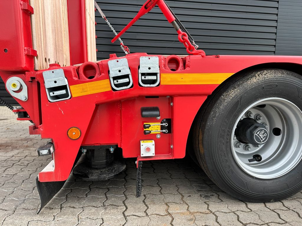 Faymonville Multimax 4 achs tieflader / Baggermulde Faymonville Multimax 4 achs tieflader / Baggermulde - Poluprikolica s niskim utovarivačem: slika Faymonville Multimax 4 achs tieflader / Baggermulde Faymonville Multimax 4 achs tieflader / Baggermulde - Poluprikolica s niskim utovarivačem Faymonville Multimax 4 achs tieflader / Baggermulde Faymonville Multimax 4 achs tieflader / Baggermulde - Poluprikolica s niskim utovarivačem: slika Faymonville Multimax 4 achs tieflader / Baggermulde Faymonville Multimax 4 achs tieflader / Baggermulde - Poluprikolica s niskim utovarivačem