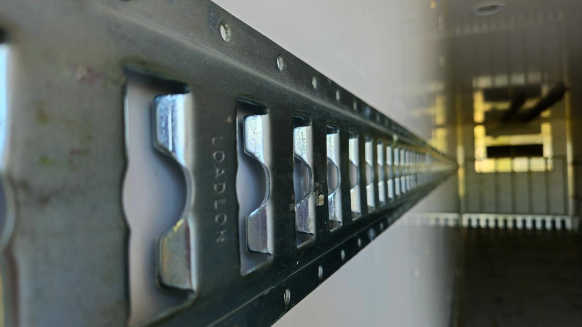 Chereau / Lamberet / Schmitz (Location / Rent) - Poluprikolica hladnjača: slika Chereau / Lamberet / Schmitz (Location / Rent) - Poluprikolica hladnjača Chereau / Lamberet / Schmitz (Location / Rent) - Poluprikolica hladnjača: slika Chereau / Lamberet / Schmitz (Location / Rent) - Poluprikolica hladnjača