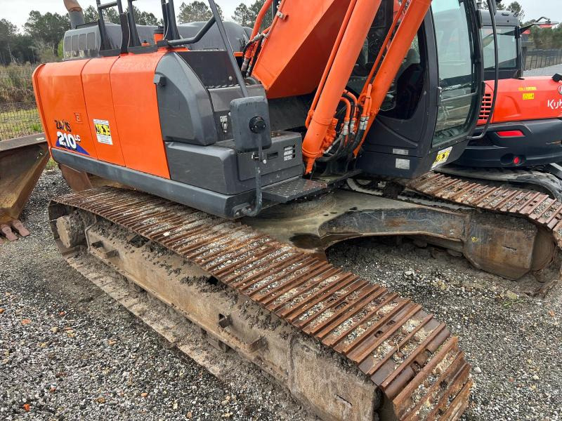 Hitachi ZX210LC 6 - Bager gusjeničar: slika Hitachi ZX210LC 6 - Bager gusjeničar Hitachi ZX210LC 6 - Bager gusjeničar: slika Hitachi ZX210LC 6 - Bager gusjeničar
