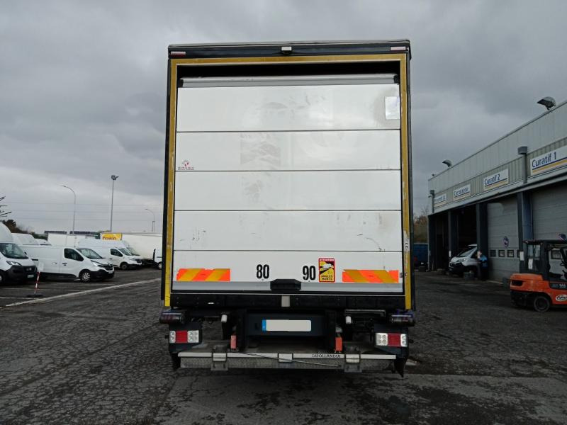 Renault D19 Wide 280 E6 - Kamion hladnjača: slika Renault D19 Wide 280 E6 - Kamion hladnjača Renault D19 Wide 280 E6 - Kamion hladnjača: slika Renault D19 Wide 280 E6 - Kamion hladnjača