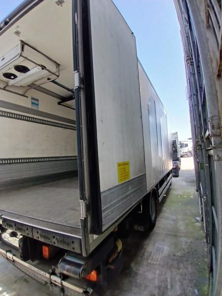 Renault Midlum 270 DXI - Kamion hladnjača: slika Renault Midlum 270 DXI - Kamion hladnjača Renault Midlum 270 DXI - Kamion hladnjača: slika Renault Midlum 270 DXI - Kamion hladnjača