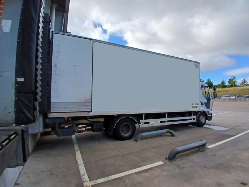 Renault Premium 270 DXI - Kamion hladnjača: slika Renault Premium 270 DXI - Kamion hladnjača Renault Premium 270 DXI - Kamion hladnjača: slika Renault Premium 270 DXI - Kamion hladnjača