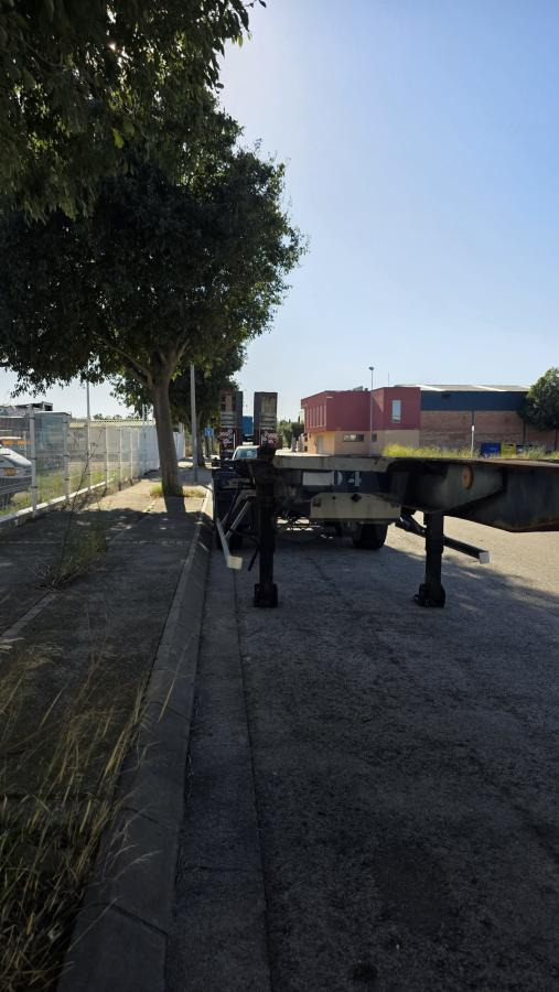 Samro SR3D34MOD - Transporter kontejnera/ Poluprikolica s izmjenjivim sanducima: slika Samro SR3D34MOD - Transporter kontejnera/ Poluprikolica s izmjenjivim sanducima Samro SR3D34MOD - Transporter kontejnera/ Poluprikolica s izmjenjivim sanducima: slika Samro SR3D34MOD - Transporter kontejnera/ Poluprikolica s izmjenjivim sanducima