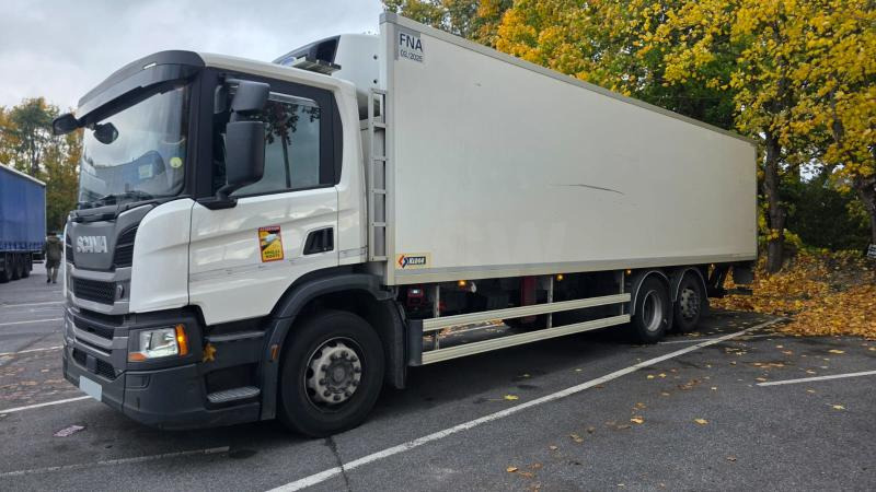 Scania P 320 - Kamion hladnjača: slika Scania P 320 - Kamion hladnjača Scania P 320 - Kamion hladnjača: slika Scania P 320 - Kamion hladnjača