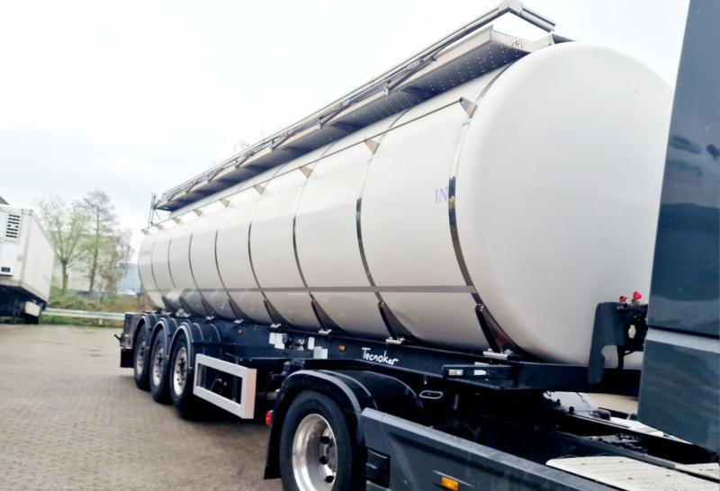 TecnoKar Trailers T3P - Poluprikolica cisterna: slika TecnoKar Trailers T3P - Poluprikolica cisterna TecnoKar Trailers T3P - Poluprikolica cisterna: slika TecnoKar Trailers T3P - Poluprikolica cisterna