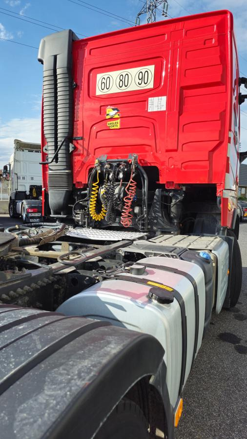 Volvo FH 460 - Tegljač: slika Volvo FH 460 - Tegljač Volvo FH 460 - Tegljač: slika Volvo FH 460 - Tegljač