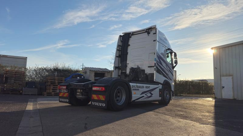 Volvo FH 500 Globetrotter XXL (Location / Rent) - Tegljač: slika Volvo FH 500 Globetrotter XXL (Location / Rent) - Tegljač Volvo FH 500 Globetrotter XXL (Location / Rent) - Tegljač: slika Volvo FH 500 Globetrotter XXL (Location / Rent) - Tegljač