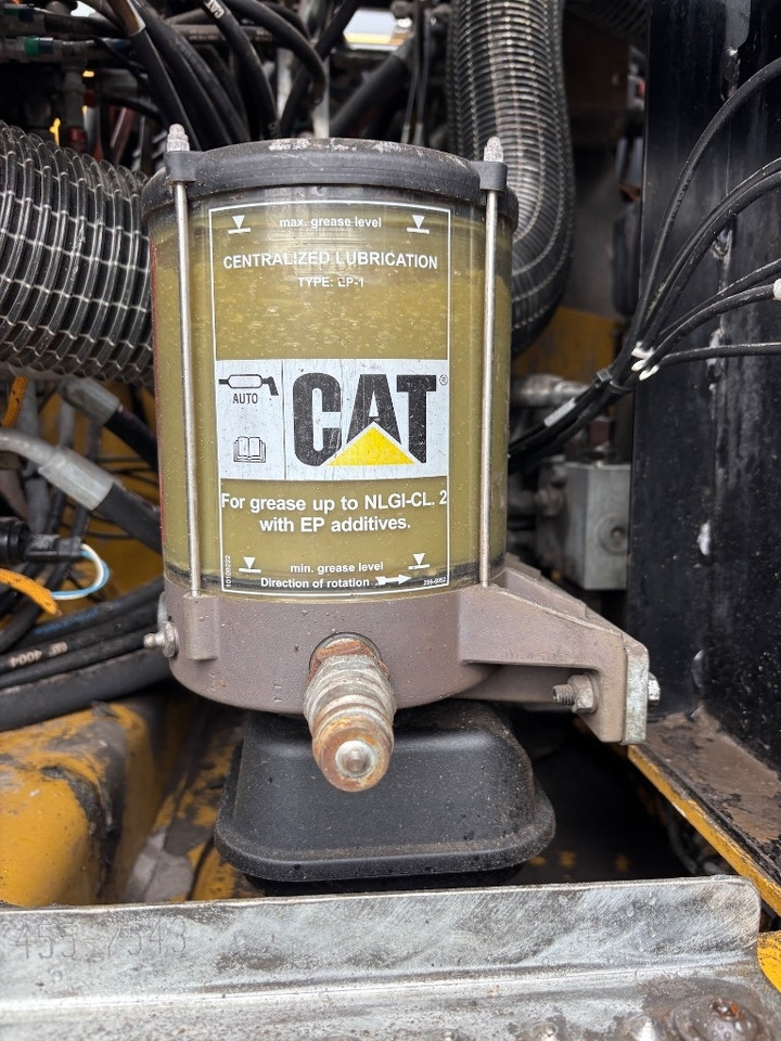 Bager na kotačima CAT CAT M 322 F - M322 - M 320 - M 318: slika Bager na kotačima CAT CAT M 322 F - M322 - M 320 - M 318
