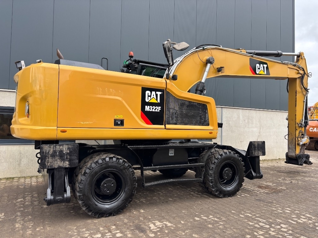 Bager na kotačima CAT CAT M 322 F - M322 - M 320 - M 318: slika Bager na kotačima CAT CAT M 322 F - M322 - M 320 - M 318