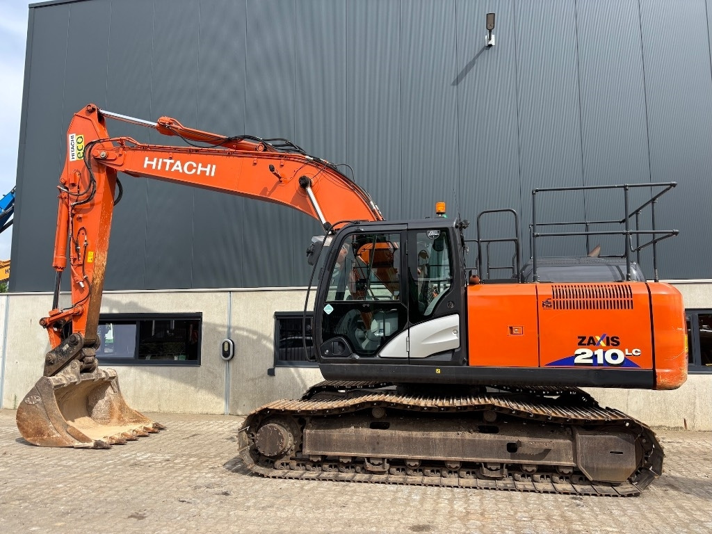 Hitachi ZX 210 LC-6 - ZX210 - Bager gusjeničar: slika Hitachi ZX 210 LC-6 - ZX210 - Bager gusjeničar Hitachi ZX 210 LC-6 - ZX210 - Bager gusjeničar: slika Hitachi ZX 210 LC-6 - ZX210 - Bager gusjeničar