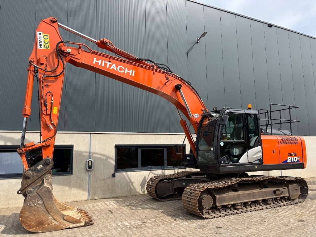 Hitachi ZX 210 LC-6 - ZX210 - Bager gusjeničar: slika Hitachi ZX 210 LC-6 - ZX210 - Bager gusjeničar Hitachi ZX 210 LC-6 - ZX210 - Bager gusjeničar: slika Hitachi ZX 210 LC-6 - ZX210 - Bager gusjeničar