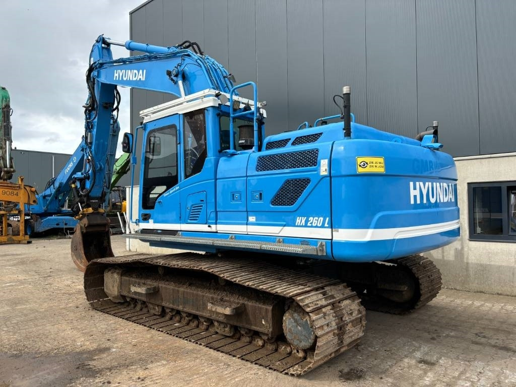 Hyundai HX260L -- Engcon tiltrotator -- Like NEW - Bager gusjeničar: slika Hyundai HX260L -- Engcon tiltrotator -- Like NEW - Bager gusjeničar Hyundai HX260L -- Engcon tiltrotator -- Like NEW - Bager gusjeničar: slika Hyundai HX260L -- Engcon tiltrotator -- Like NEW - Bager gusjeničar