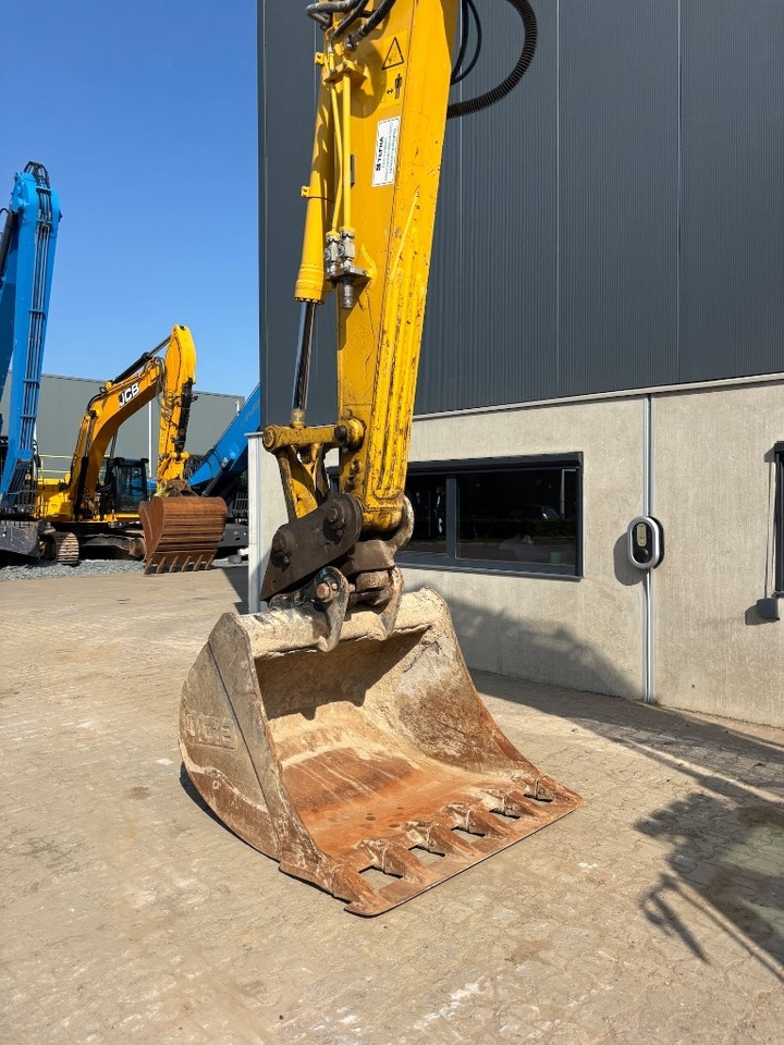 Komatsu HB 215LC-3 HB 215 - PC 210 - PC210LC-11 - Bager gusjeničar: slika Komatsu HB 215LC-3 HB 215 - PC 210 - PC210LC-11 - Bager gusjeničar Komatsu HB 215LC-3 HB 215 - PC 210 - PC210LC-11 - Bager gusjeničar: slika Komatsu HB 215LC-3 HB 215 - PC 210 - PC210LC-11 - Bager gusjeničar