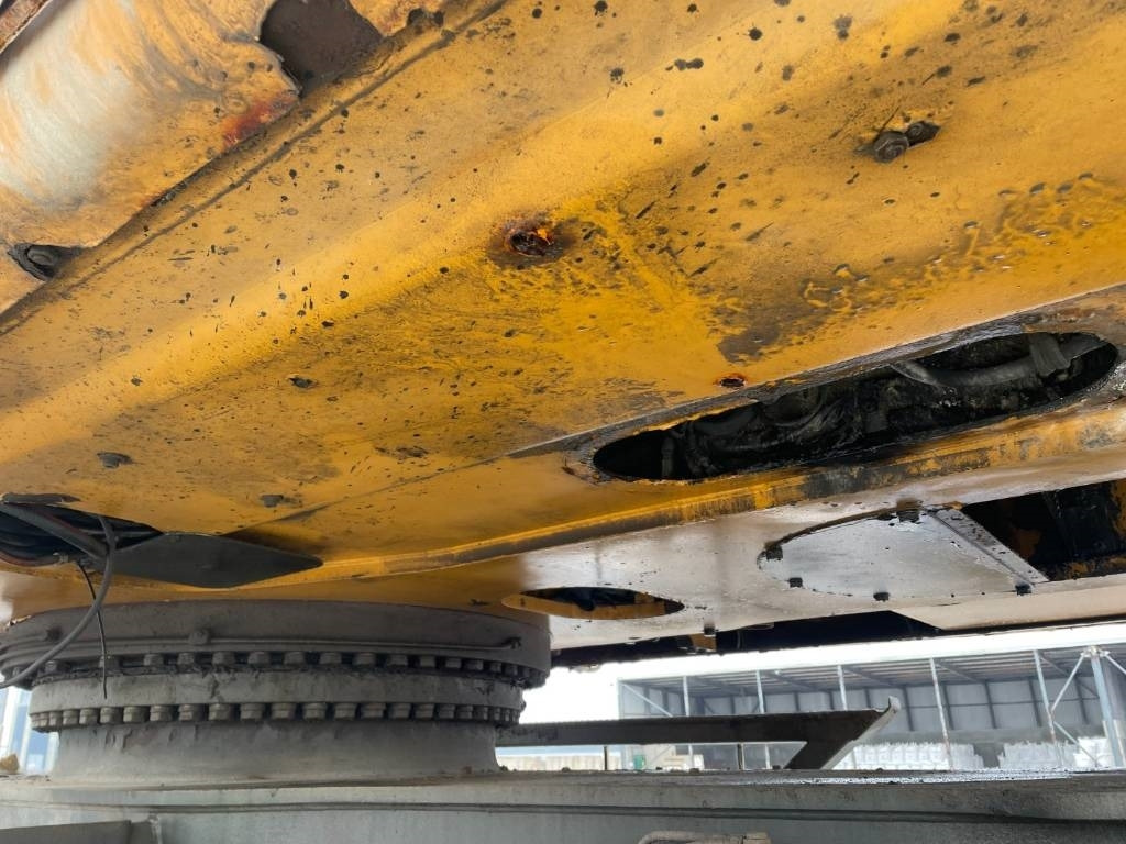 Stroj za rukovanje otpadom Liebherr A 944 C HD: slika Stroj za rukovanje otpadom Liebherr A 944 C HD