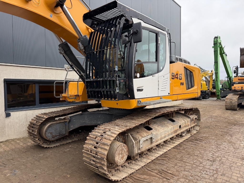 Liebherr R 946 LC - R946 - R946LC - R 938 - Bager gusjeničar: slika Liebherr R 946 LC - R946 - R946LC - R 938 - Bager gusjeničar Liebherr R 946 LC - R946 - R946LC - R 938 - Bager gusjeničar: slika Liebherr R 946 LC - R946 - R946LC - R 938 - Bager gusjeničar