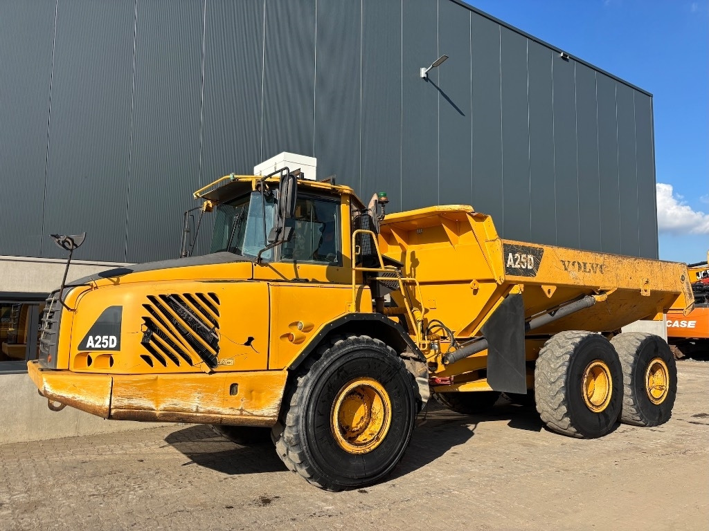 Volvo A 25 D - Zglobni istovarivač: slika Volvo A 25 D - Zglobni istovarivač Volvo A 25 D - Zglobni istovarivač: slika Volvo A 25 D - Zglobni istovarivač