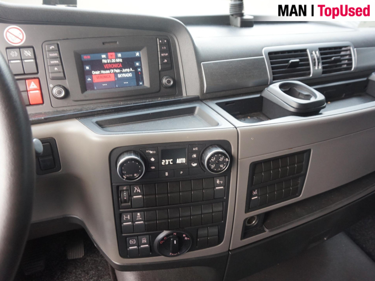 MAN TGX 18.420 4X2 BLS - Tegljač: slika MAN TGX 18.420 4X2 BLS - Tegljač MAN TGX 18.420 4X2 BLS - Tegljač: slika MAN TGX 18.420 4X2 BLS - Tegljač