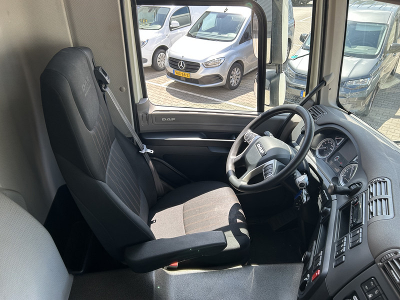 DAF CF 260 FA / Carrier Koeler - 30 gr / Chereau Frigobox / Laadklep 2000 kg - Kamion hladnjača: slika DAF CF 260 FA / Carrier Koeler - 30 gr / Chereau Frigobox / Laadklep 2000 kg - Kamion hladnjača DAF CF 260 FA / Carrier Koeler - 30 gr / Chereau Frigobox / Laadklep 2000 kg - Kamion hladnjača: slika DAF CF 260 FA / Carrier Koeler - 30 gr / Chereau Frigobox / Laadklep 2000 kg - Kamion hladnjača