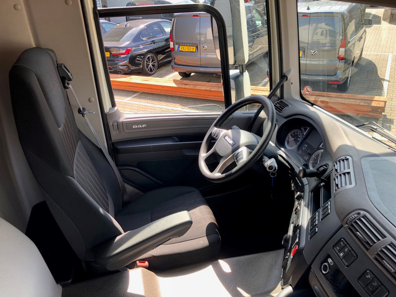 DAF CF 260 FA / Carrier Koeler / Chereau Frigo Box / Laadklep / APK TUV 09-25 - Kamion hladnjača: slika DAF CF 260 FA / Carrier Koeler / Chereau Frigo Box / Laadklep / APK TUV 09-25 - Kamion hladnjača DAF CF 260 FA / Carrier Koeler / Chereau Frigo Box / Laadklep / APK TUV 09-25 - Kamion hladnjača: slika DAF CF 260 FA / Carrier Koeler / Chereau Frigo Box / Laadklep / APK TUV 09-25 - Kamion hladnjača