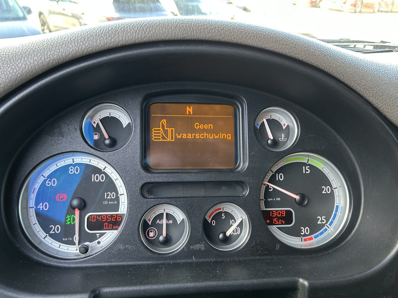 DAF CF 75 310 Euro 5 / Curtainside Box / Loadlift / Trailer Coupling - Kamion s ceradom: slika DAF CF 75 310 Euro 5 / Curtainside Box / Loadlift / Trailer Coupling - Kamion s ceradom DAF CF 75 310 Euro 5 / Curtainside Box / Loadlift / Trailer Coupling - Kamion s ceradom: slika DAF CF 75 310 Euro 5 / Curtainside Box / Loadlift / Trailer Coupling - Kamion s ceradom