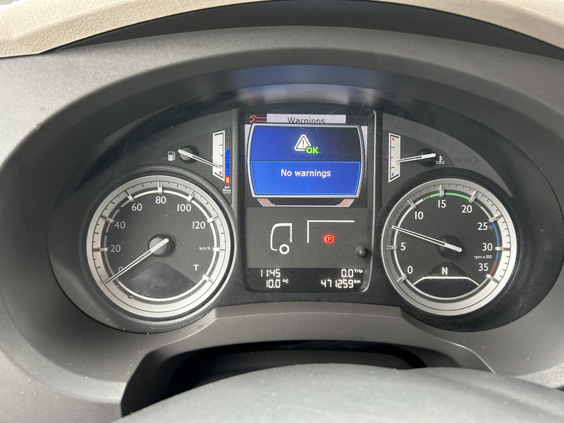 DAF LF 210 FA / 12 Ton / 471 dkm / Curtainside / Loadlift / APK TUV 06-26 - Kamion s ceradom: slika DAF LF 210 FA / 12 Ton / 471 dkm / Curtainside / Loadlift / APK TUV 06-26 - Kamion s ceradom DAF LF 210 FA / 12 Ton / 471 dkm / Curtainside / Loadlift / APK TUV 06-26 - Kamion s ceradom: slika DAF LF 210 FA / 12 Ton / 471 dkm / Curtainside / Loadlift / APK TUV 06-26 - Kamion s ceradom