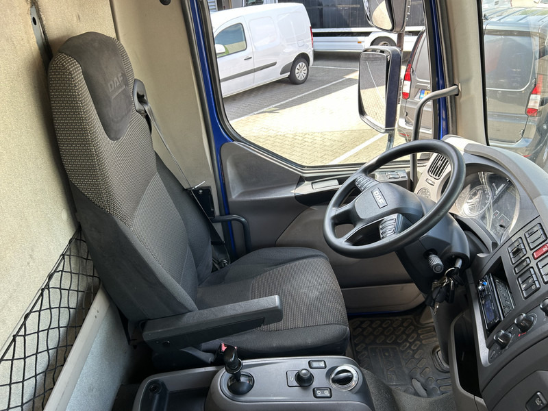 DAF LF 210 FA / 361 dkm / Curtainside / Loadlift / NL Truck - Kamion s ceradom: slika DAF LF 210 FA / 361 dkm / Curtainside / Loadlift / NL Truck - Kamion s ceradom DAF LF 210 FA / 361 dkm / Curtainside / Loadlift / NL Truck - Kamion s ceradom: slika DAF LF 210 FA / 361 dkm / Curtainside / Loadlift / NL Truck - Kamion s ceradom