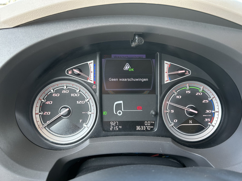 DAF LF 320 FA / Effer 175.2/c3s Crane / 363 dkm / Plateau - Kamion s kranom: slika DAF LF 320 FA / Effer 175.2/c3s Crane / 363 dkm / Plateau - Kamion s kranom DAF LF 320 FA / Effer 175.2/c3s Crane / 363 dkm / Plateau - Kamion s kranom: slika DAF LF 320 FA / Effer 175.2/c3s Crane / 363 dkm / Plateau - Kamion s kranom