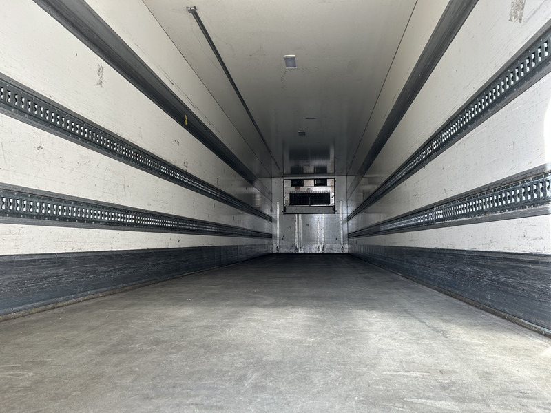 H.T.F. HZO 39 / Carrier Vector 1800 Frigo / Flowers / Loadlift 2500 kg / NL Trailer - Poluprikolica hladnjača: slika H.T.F. HZO 39 / Carrier Vector 1800 Frigo / Flowers / Loadlift 2500 kg / NL Trailer - Poluprikolica hladnjača H.T.F. HZO 39 / Carrier Vector 1800 Frigo / Flowers / Loadlift 2500 kg / NL Trailer - Poluprikolica hladnjača: slika H.T.F. HZO 39 / Carrier Vector 1800 Frigo / Flowers / Loadlift 2500 kg / NL Trailer - Poluprikolica hladnjača