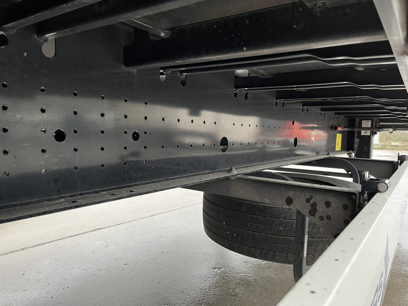 Poluprikolica s ceradom Krone Profi Liner / Schuifzeil / Schuifdak / 3 as / APK TUV 06-25: slika Poluprikolica s ceradom Krone Profi Liner / Schuifzeil / Schuifdak / 3 as / APK TUV 06-25