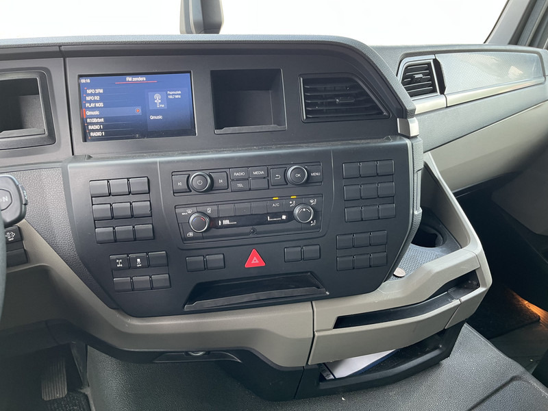 MAN TGM 18.250 TN / 18 Ton / 2023 / Box 7.5 mtr / Laadklep 2000 kg / APK 07-26 - Kamion sandučar: slika MAN TGM 18.250 TN / 18 Ton / 2023 / Box 7.5 mtr / Laadklep 2000 kg / APK 07-26 - Kamion sandučar MAN TGM 18.250 TN / 18 Ton / 2023 / Box 7.5 mtr / Laadklep 2000 kg / APK 07-26 - Kamion sandučar: slika MAN TGM 18.250 TN / 18 Ton / 2023 / Box 7.5 mtr / Laadklep 2000 kg / APK 07-26 - Kamion sandučar