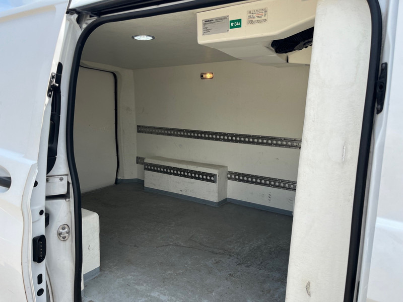 Mercedes-Benz Vito 114 CDI / L2H1 / Frigo / Gekoelde laadbak / APK-TUV 05-26 - Dostavno vozilo hladnjača: slika Mercedes-Benz Vito 114 CDI / L2H1 / Frigo / Gekoelde laadbak / APK-TUV 05-26 - Dostavno vozilo hladnjača Mercedes-Benz Vito 114 CDI / L2H1 / Frigo / Gekoelde laadbak / APK-TUV 05-26 - Dostavno vozilo hladnjača: slika Mercedes-Benz Vito 114 CDI / L2H1 / Frigo / Gekoelde laadbak / APK-TUV 05-26 - Dostavno vozilo hladnjača
