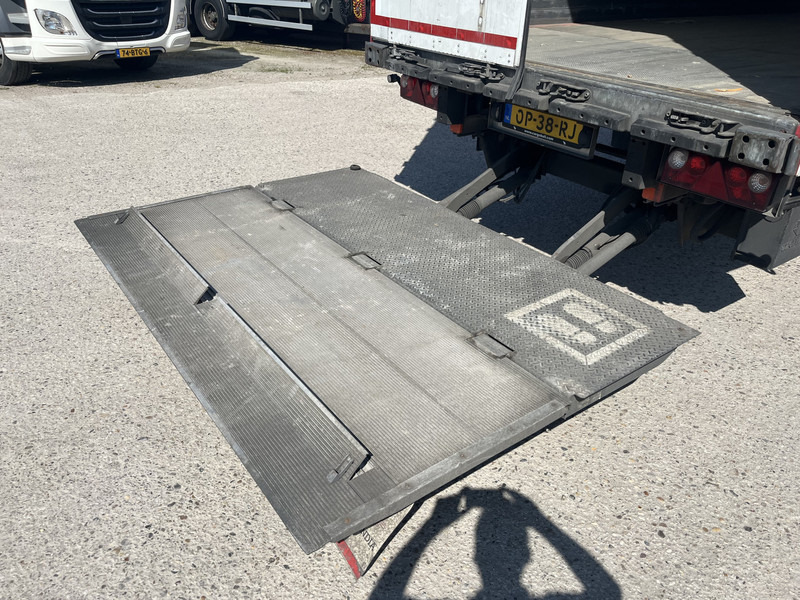 Schmitz Cargobull SCB S2 / Box Trailer / 2 axle / Loadlift / APK TUV 02-26 - Poluprikolica sa zatvorenim sandukom: slika Schmitz Cargobull SCB S2 / Box Trailer / 2 axle / Loadlift / APK TUV 02-26 - Poluprikolica sa zatvorenim sandukom Schmitz Cargobull SCB S2 / Box Trailer / 2 axle / Loadlift / APK TUV 02-26 - Poluprikolica sa zatvorenim sandukom: slika Schmitz Cargobull SCB S2 / Box Trailer / 2 axle / Loadlift / APK TUV 02-26 - Poluprikolica sa zatvorenim sandukom