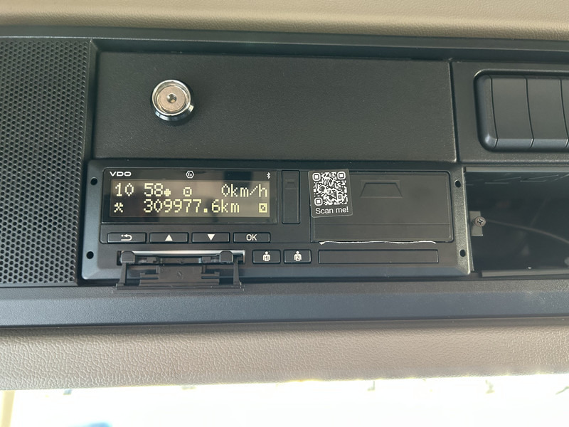 Tegljač DAF CF 410 FT Space Cab / 309 dkm / Smart Tacho V2 / APK TUV 01-26: slika Tegljač DAF CF 410 FT Space Cab / 309 dkm / Smart Tacho V2 / APK TUV 01-26 Tegljač DAF CF 410 FT Space Cab / 309 dkm / Smart Tacho V2 / APK TUV 01-26: slika Tegljač DAF CF 410 FT Space Cab / 309 dkm / Smart Tacho V2 / APK TUV 01-26