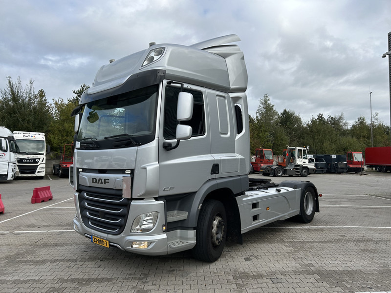 Tegljač DAF CF 410 FT Space Cab / 309 dkm / Smart Tacho V2 / APK TUV 01-26: slika Tegljač DAF CF 410 FT Space Cab / 309 dkm / Smart Tacho V2 / APK TUV 01-26 Tegljač DAF CF 410 FT Space Cab / 309 dkm / Smart Tacho V2 / APK TUV 01-26: slika Tegljač DAF CF 410 FT Space Cab / 309 dkm / Smart Tacho V2 / APK TUV 01-26