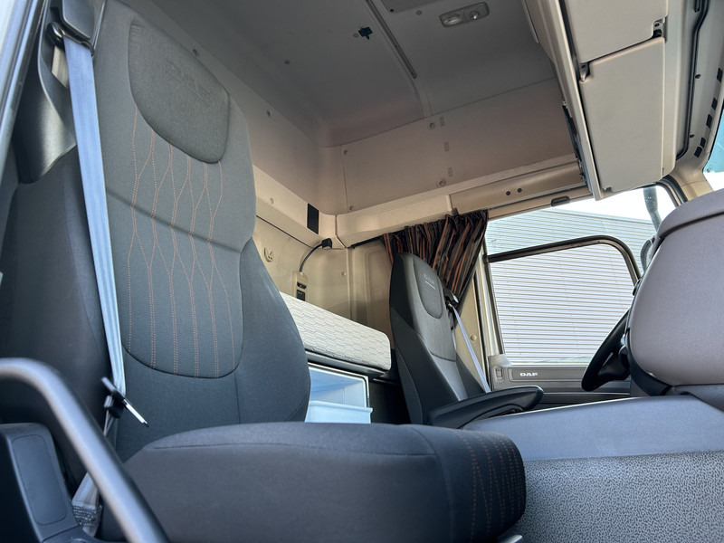 Tegljač DAF CF 410 FT Space Cab / 309 dkm / Smart Tacho V2 / APK TUV 01-26: slika Tegljač DAF CF 410 FT Space Cab / 309 dkm / Smart Tacho V2 / APK TUV 01-26 Tegljač DAF CF 410 FT Space Cab / 309 dkm / Smart Tacho V2 / APK TUV 01-26: slika Tegljač DAF CF 410 FT Space Cab / 309 dkm / Smart Tacho V2 / APK TUV 01-26