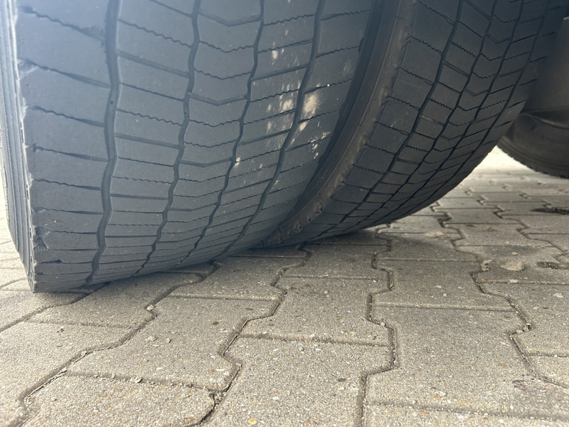 Tegljač DAF CF 410 FT Space Cab / 742 dkm / 2 Tanks / NL Truck: slika Tegljač DAF CF 410 FT Space Cab / 742 dkm / 2 Tanks / NL Truck